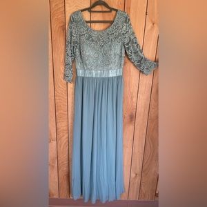 See-Through Floor Length Lace Evening Dress with Half Sleeve